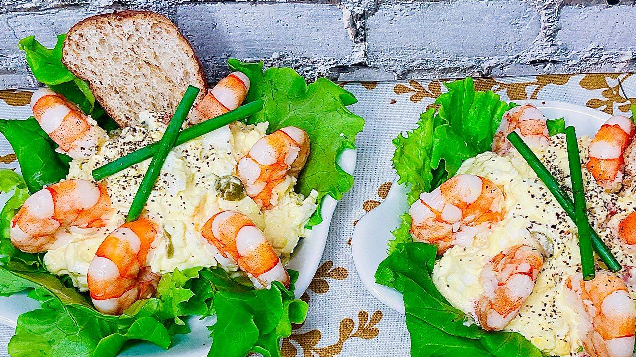 Cajun boiled shrimp egg salad with parsley and green onions.