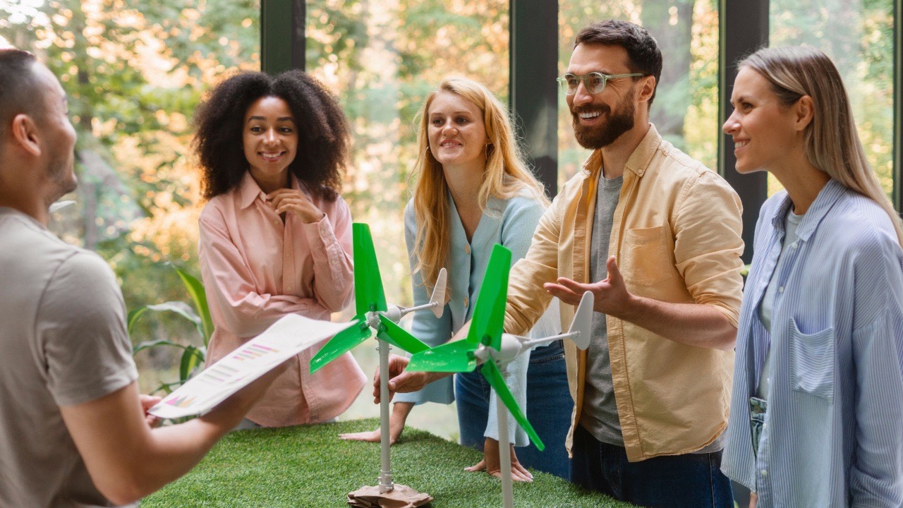 Leaders connecting through open conversation at a meaningful offsite