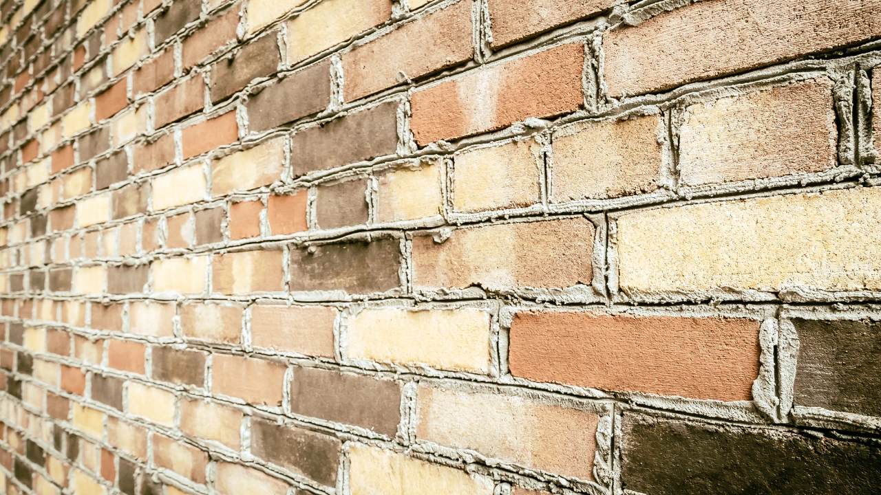 brick wall that blocks the continuation.