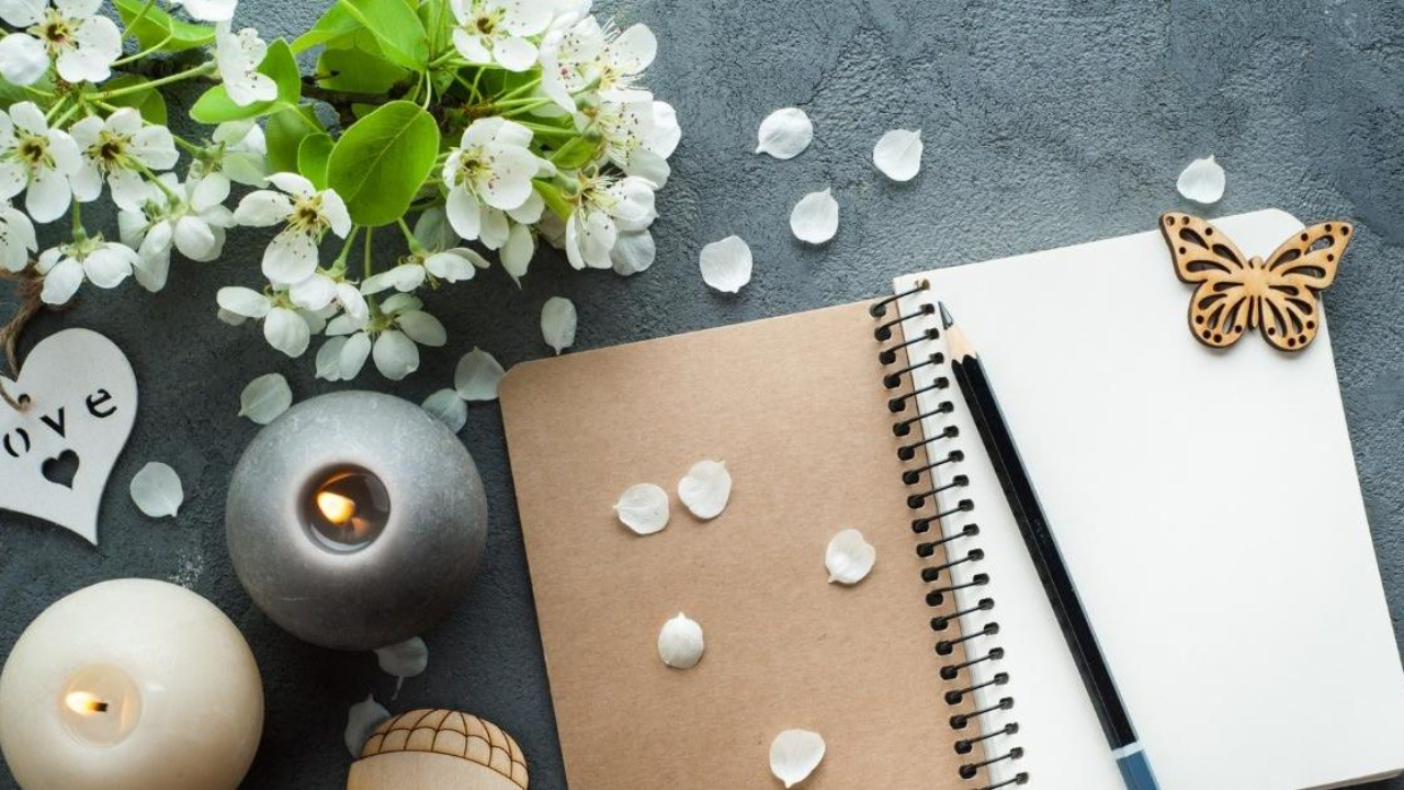 A Starters Guide To Journaling - 3 Prompts To Kick Off Your New Mindful Self Love Practice