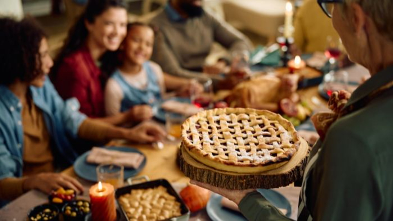 How to Nourish Yourself During a Family Thanksgiving