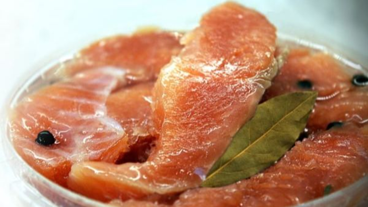 Il pesce è uno degli alimenti ideali per la dieta chetogenetica: è ricco di proteine e di grassi buoni