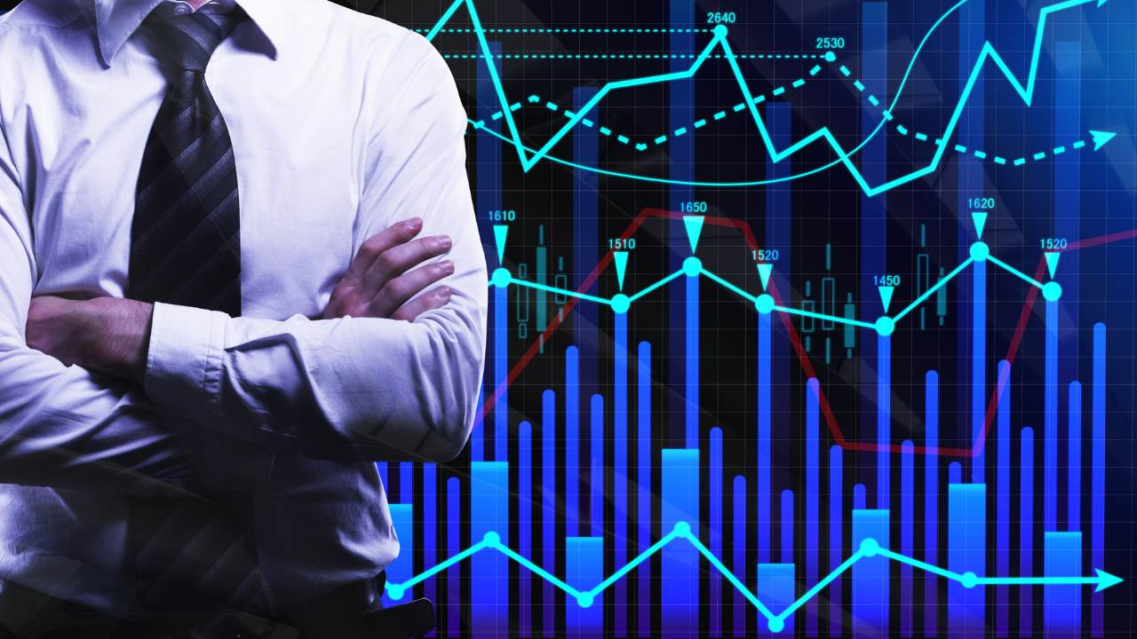 Inversión en opciones con análisis de valor, flujo y volatilidad en mercados financieros