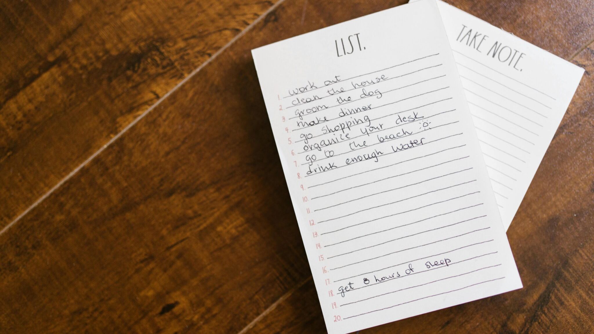 handwritten-to-do-list-on-notepad