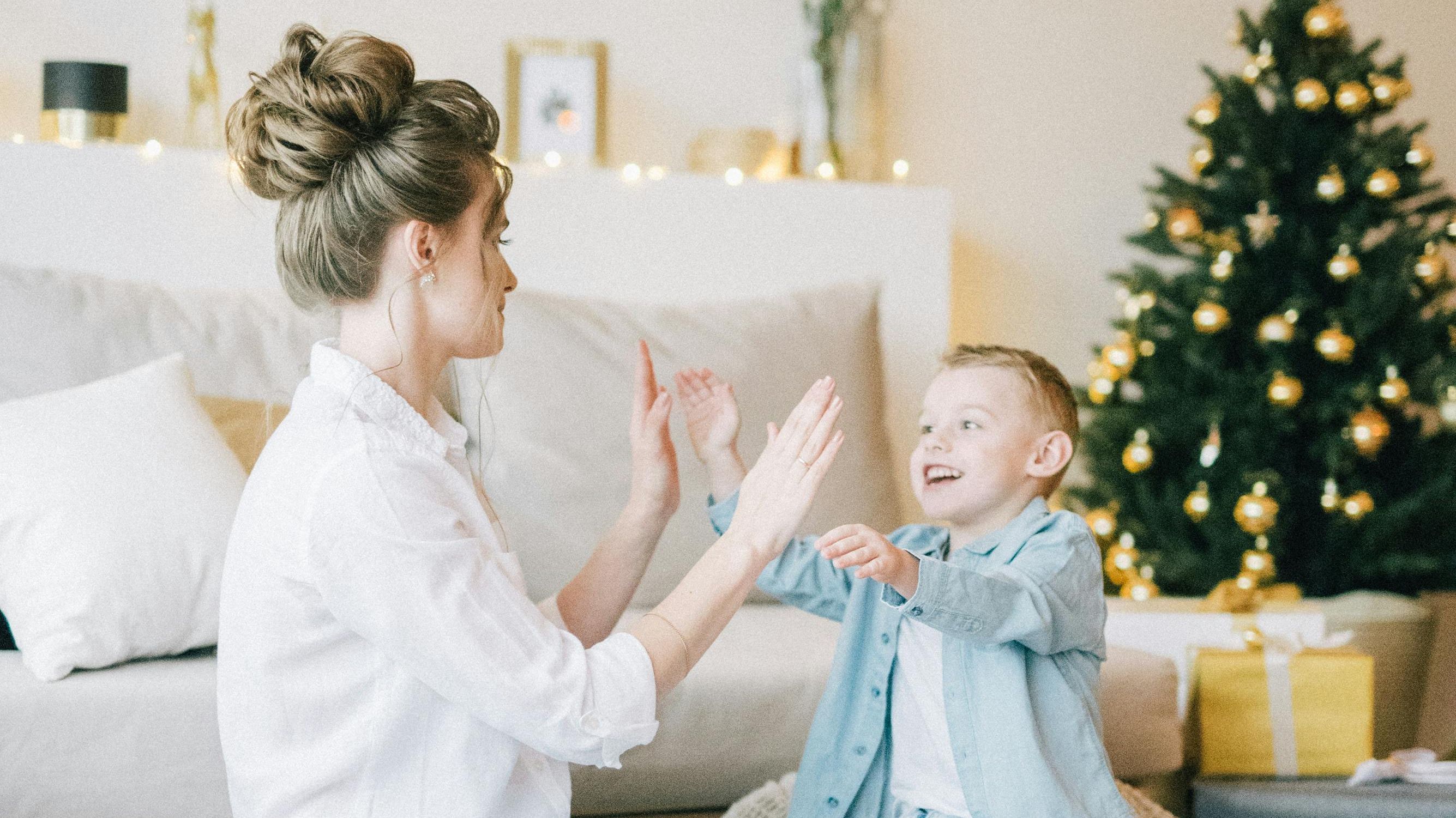mother-playing-with-child