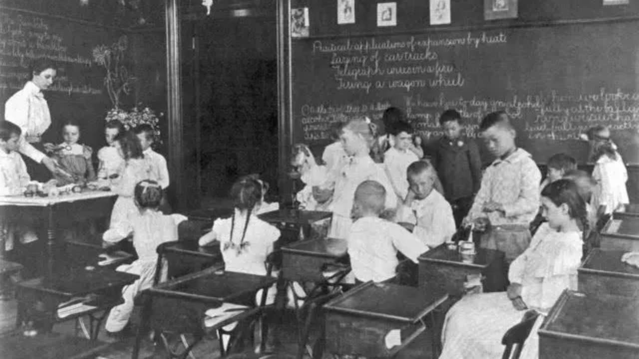 Public School Classroom late 1800s early 1900s