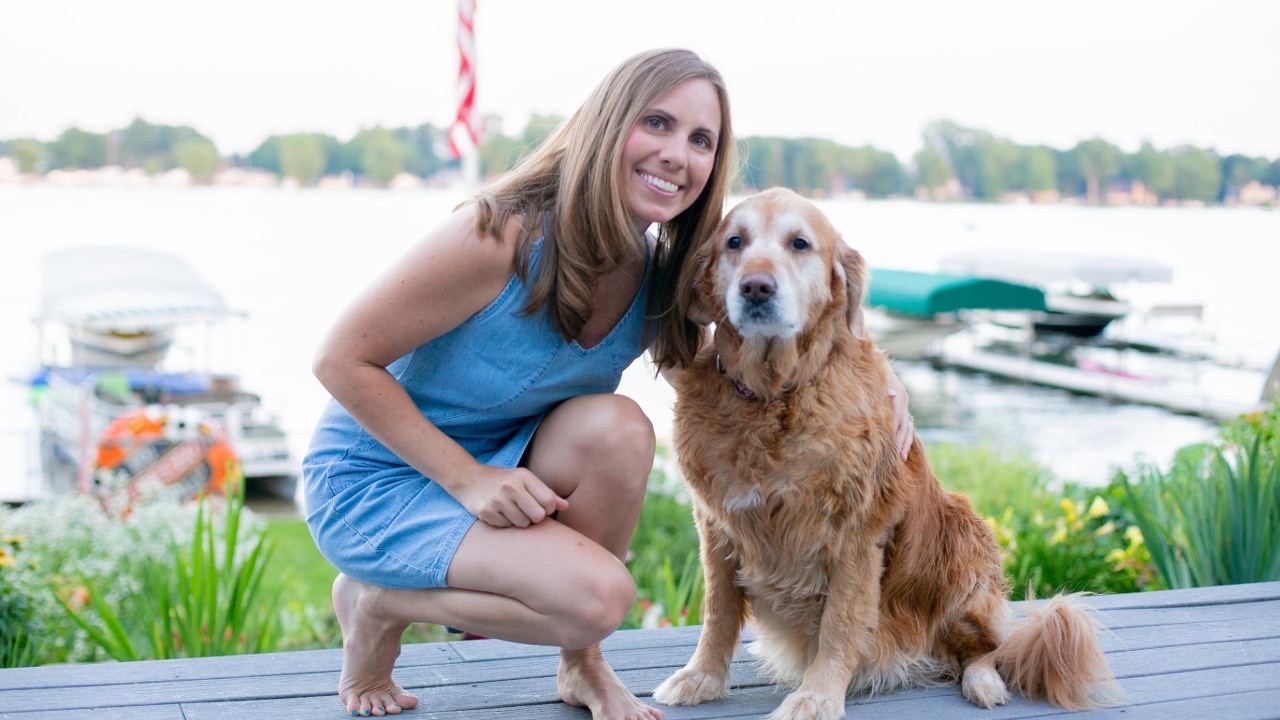 Dr Andrea Eriks explaining Emotional spending habits