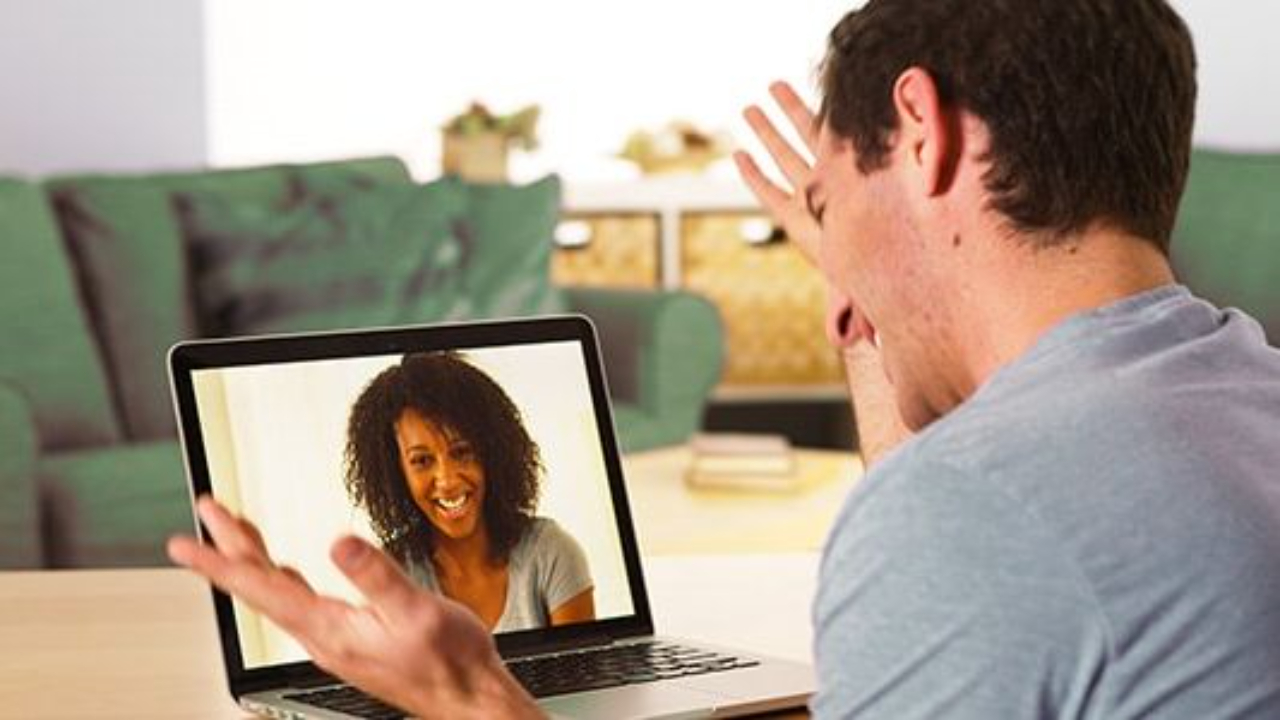 LAT-Beziehung Living Apart Together – Vor- und Nachteile