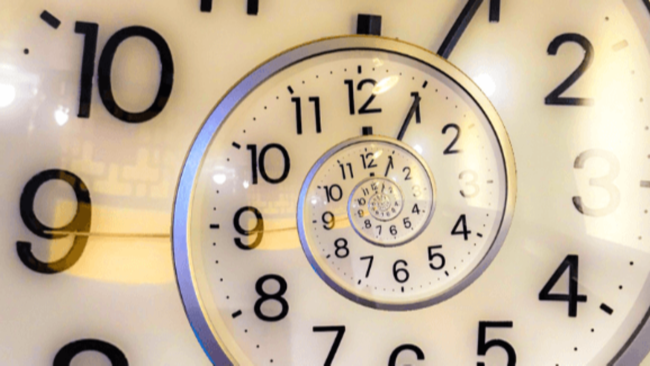 A clock face with time running out - scarcity as a motivator