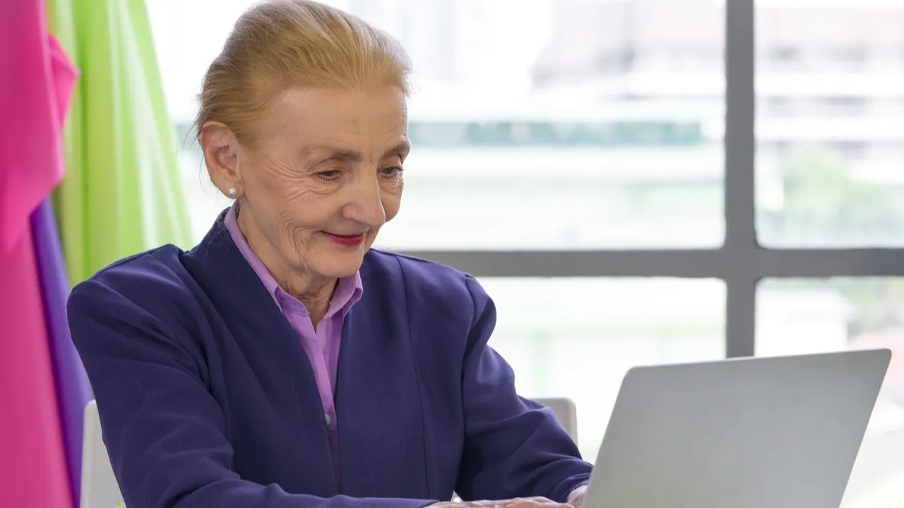 Senior Fashion Lecturer