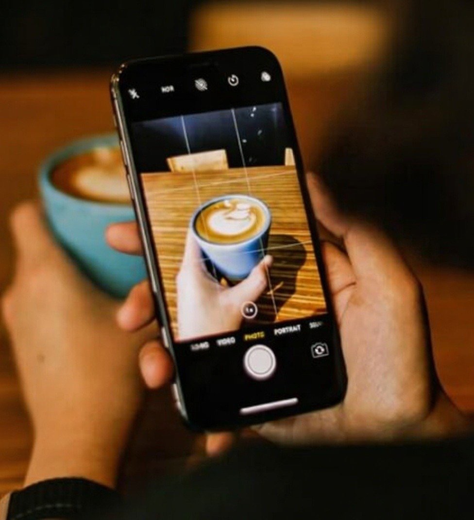 iPhone prenant une photo