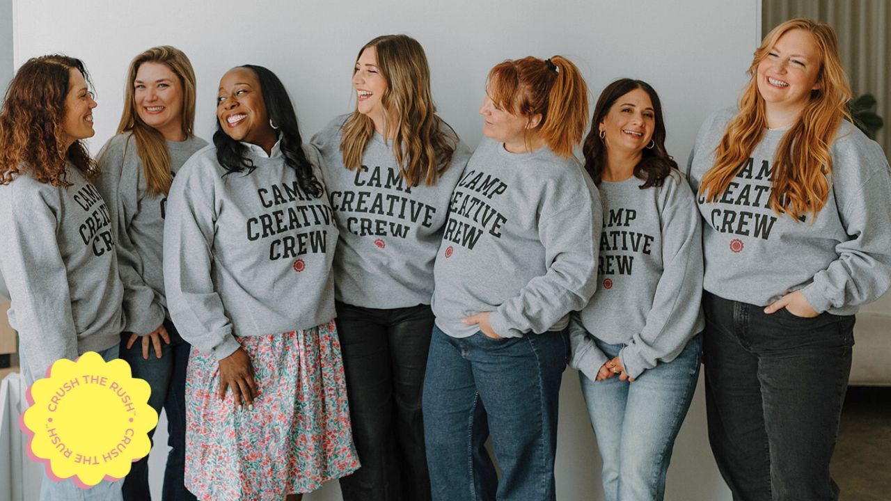 group of female entrepreneurs in a mastermind with business strategist Holly Haynes