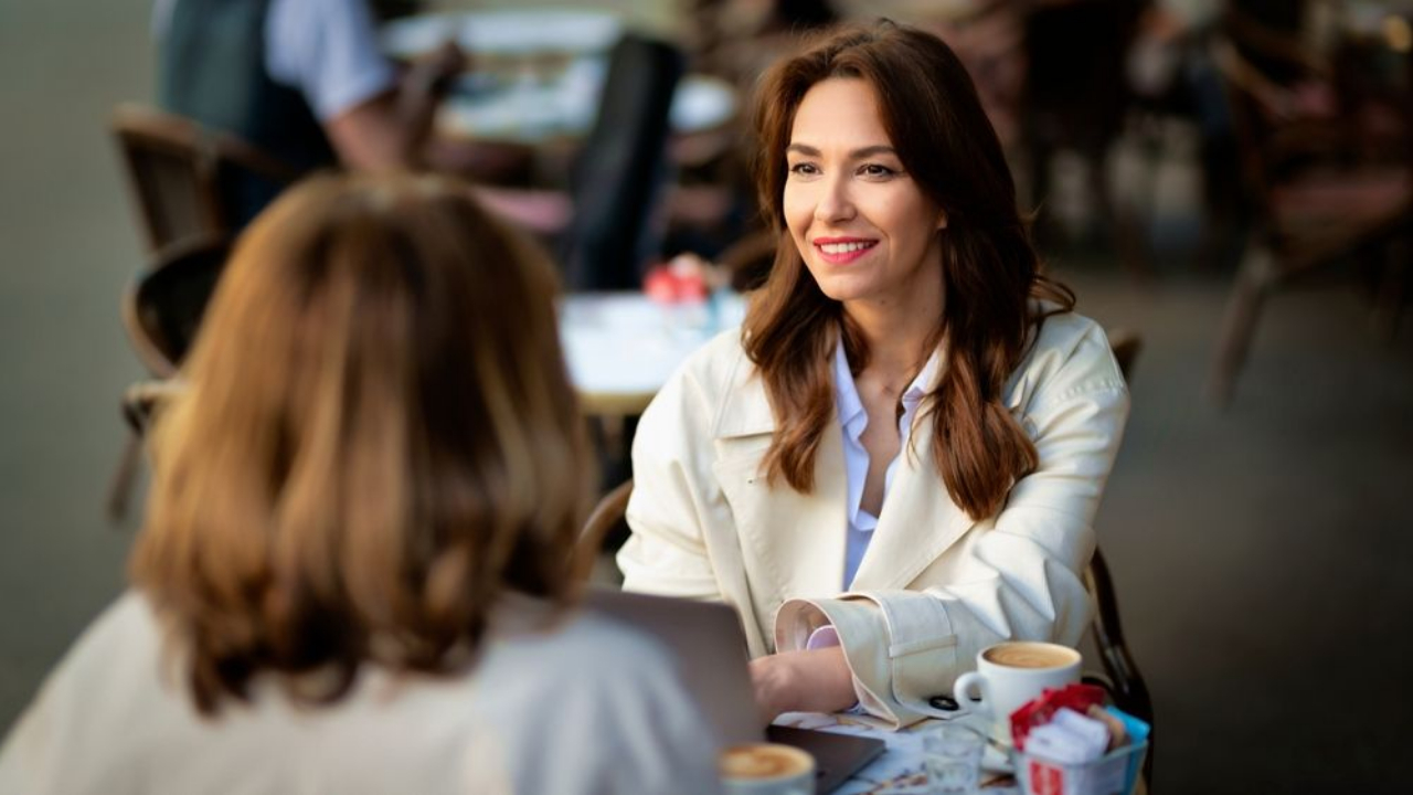 business women coffee