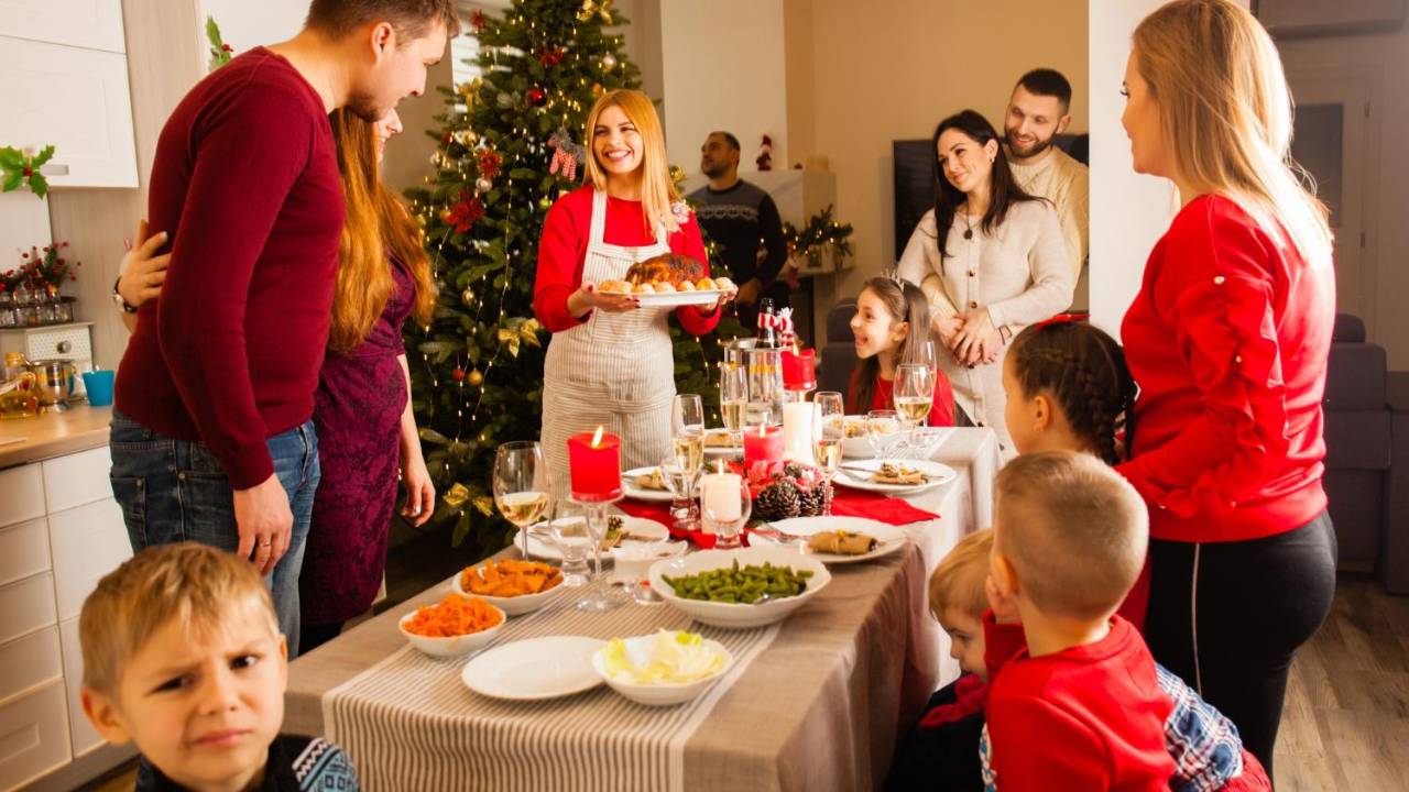 How to Hold Boundaries (and Why They’re Essential During the Holidays)