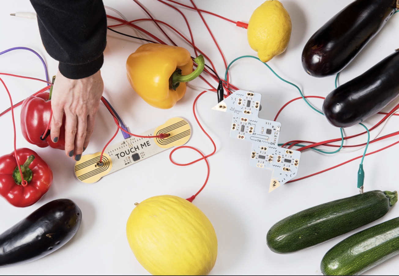 controllerism fruit instrument experimental midi controller