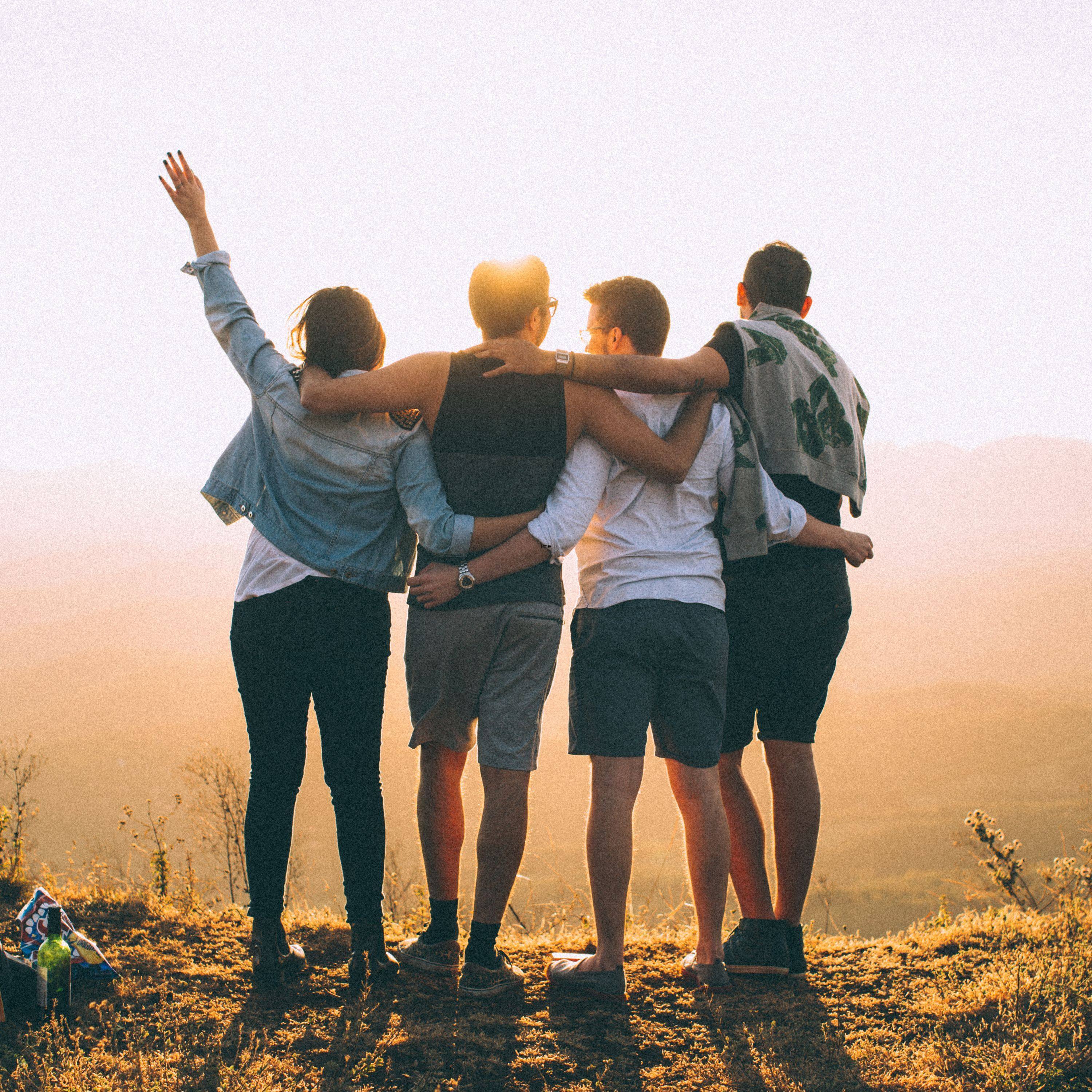 Motivational Monday - Building Massive Friendships episode artwork