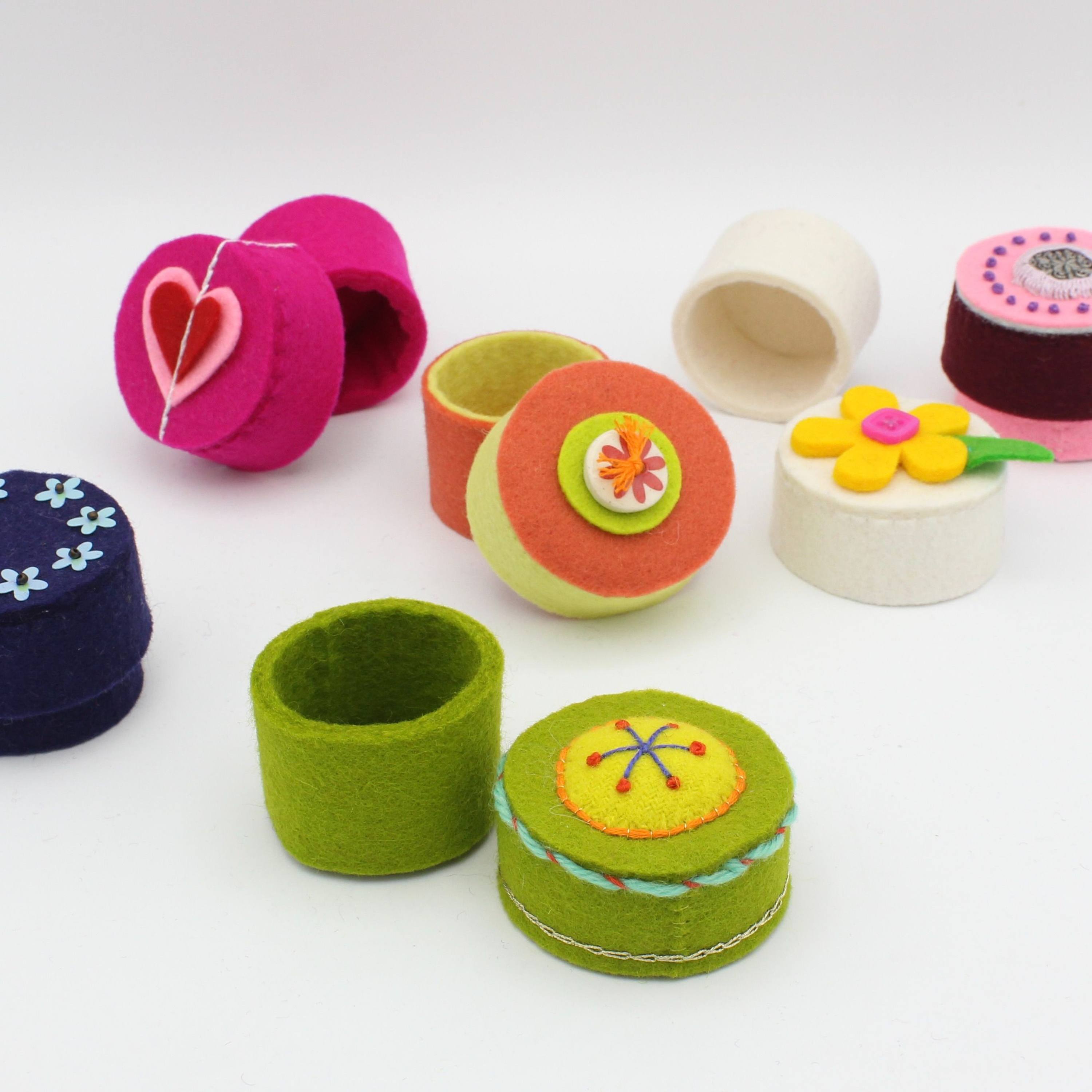Deborah Fisher: Small Felt Boxes episode artwork