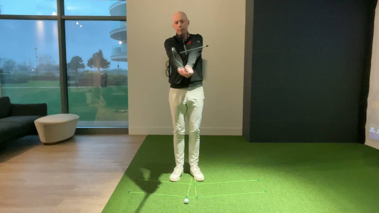 Best grip to draw the golf ball