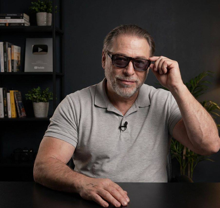 Javier G. Amblar trabajando