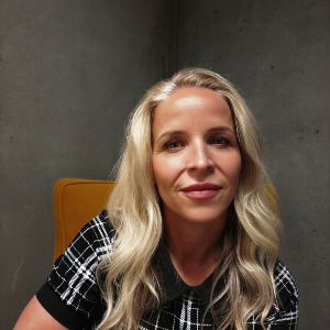 Caroline Cranshaw, clinical hypnotherapist and IHI co-founder