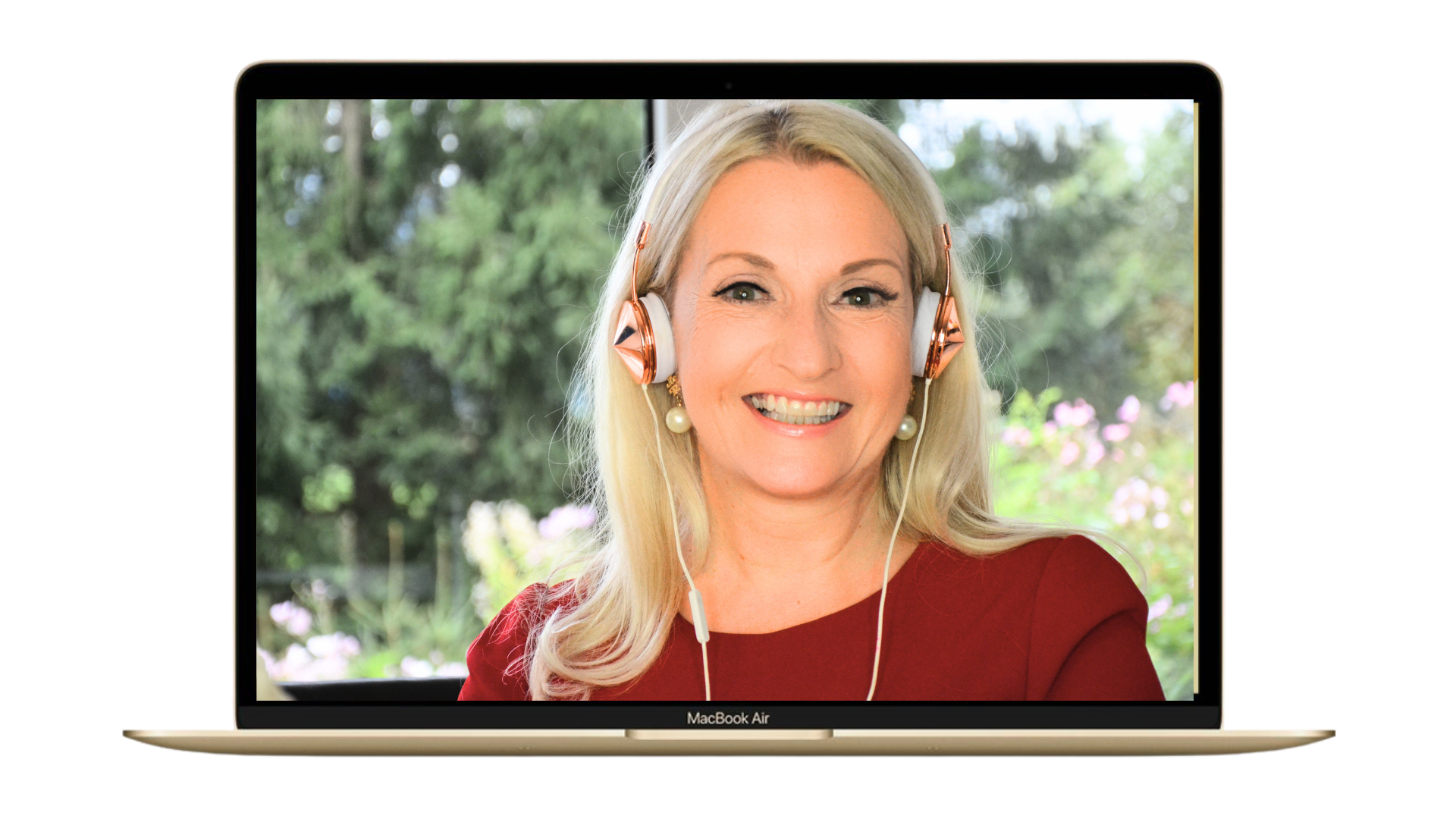 Thea Brockmeyer hosting live Q&A coaching session on laptop screen