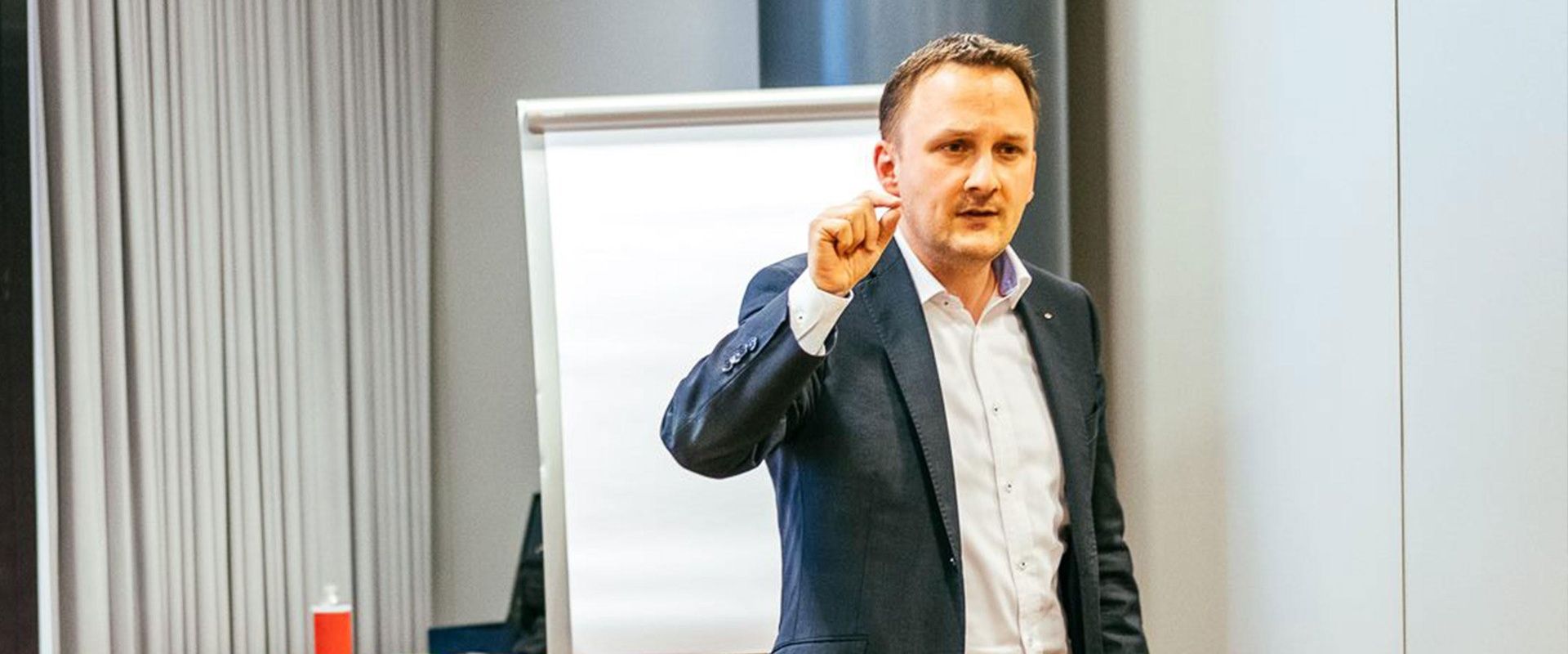 Stefan Dudas – Keynote-Speaker – KI-Vortrag DACH-Raum