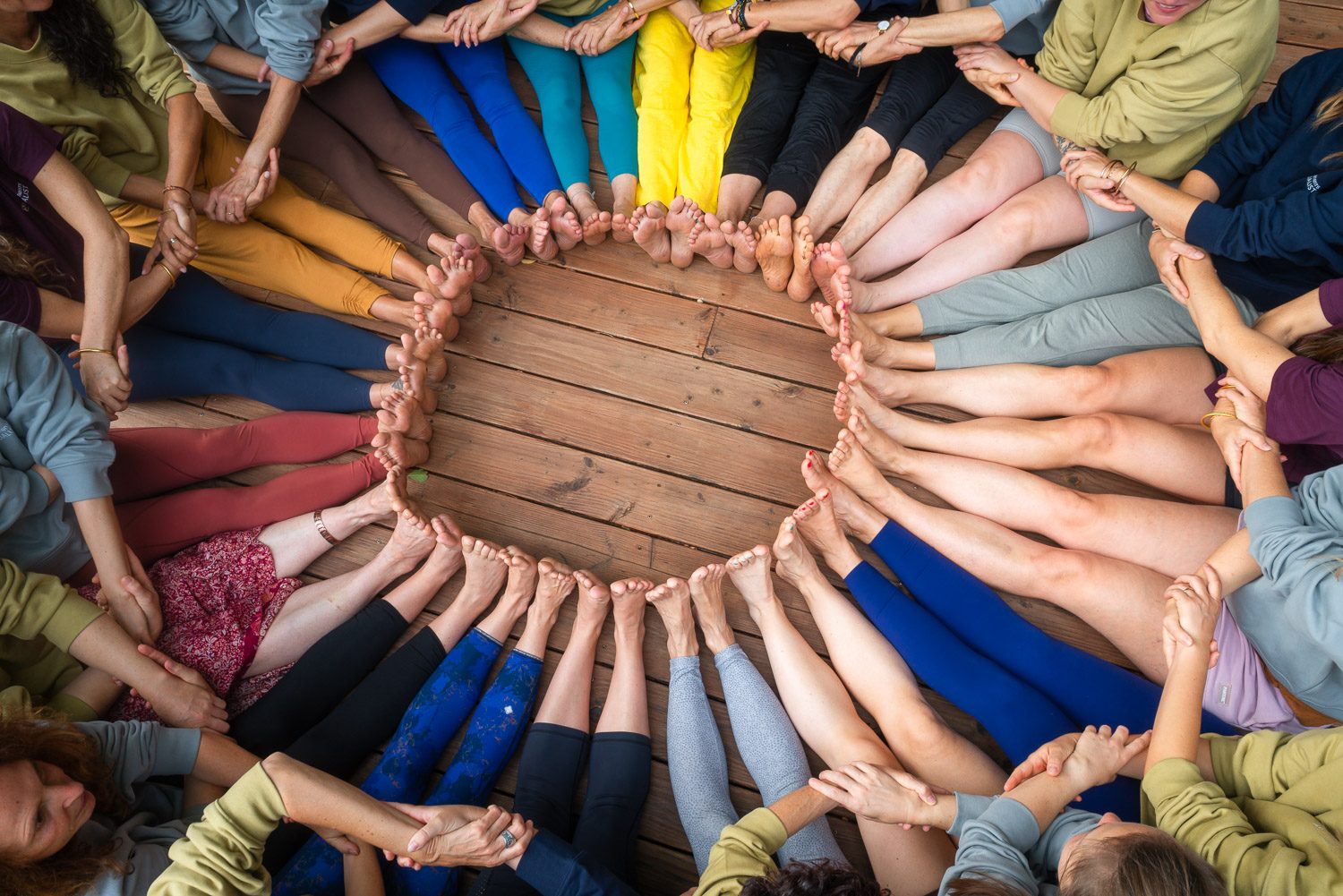 A circle of feet during the Foot Filament