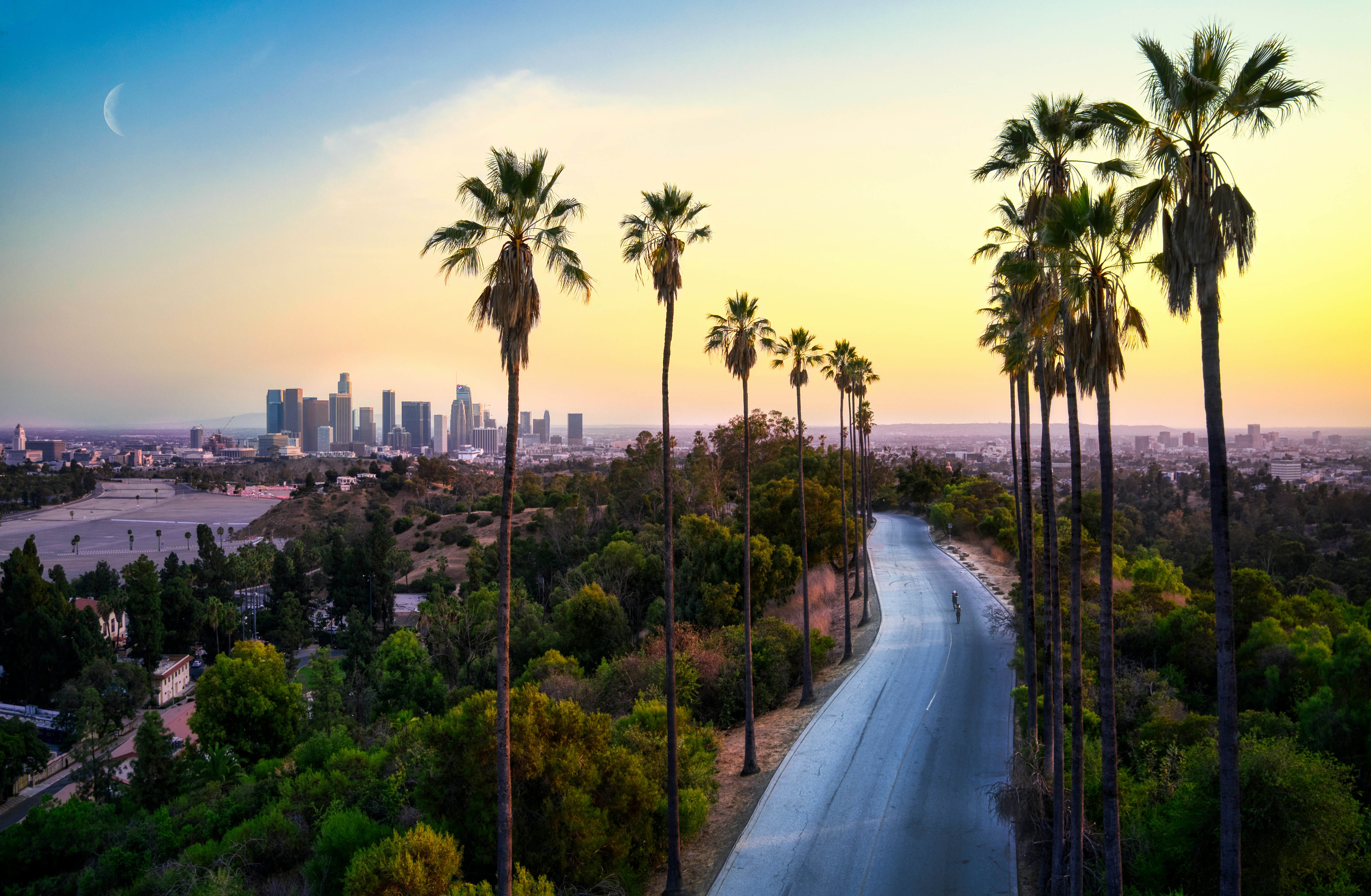Unsplash image of Los Angeles skyline by artist Venti Views. 