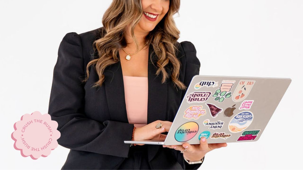 business strategist for female entrepreneurs Holly Haynes holding a laptop for AI skills that save you hours every week