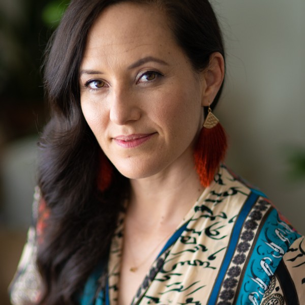 Leandra Rose, somatic visibility coach for women founders, healers and coaches