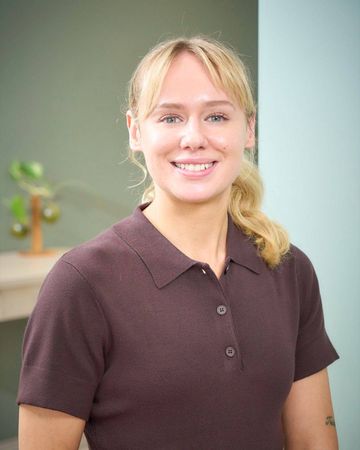 Dr Niamh Molloy