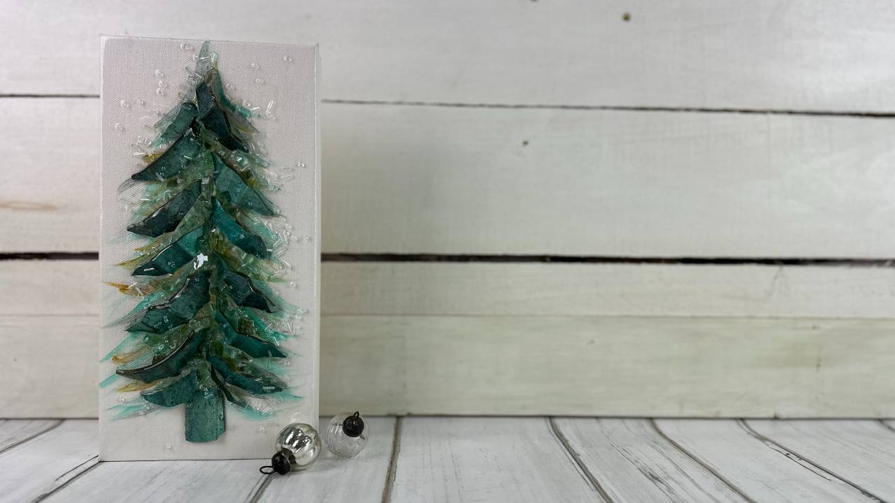 Green Vase Christmas Tree ?