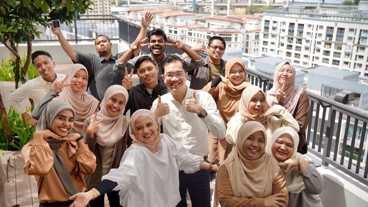 Absorich Hiring Social Media Assistant