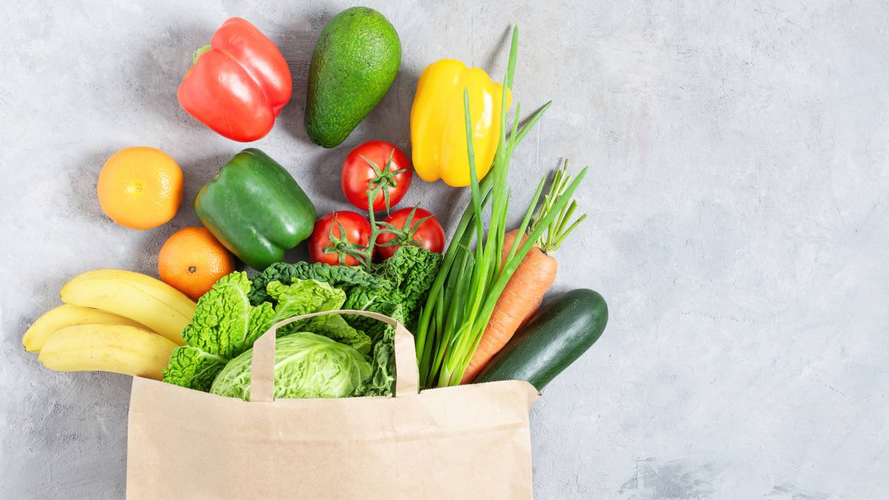 PlantNourished | How to Save Money Buying Fresh Fruits and Vegetables