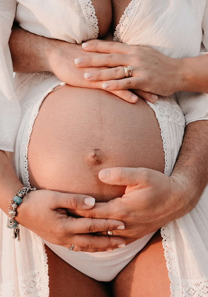 Close up of pregnant belly - Hypnobubs Hypnobirthing Online Course 