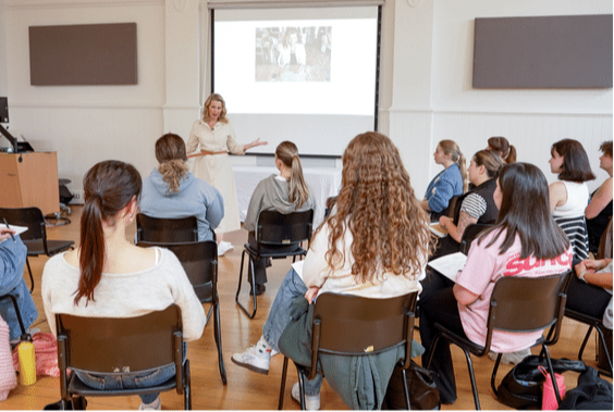 Melissa Spilsted teaching a hypnobirthing practitioner training course 