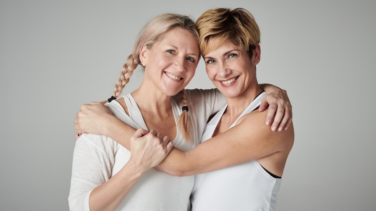julie gundry and francesca kastelanides