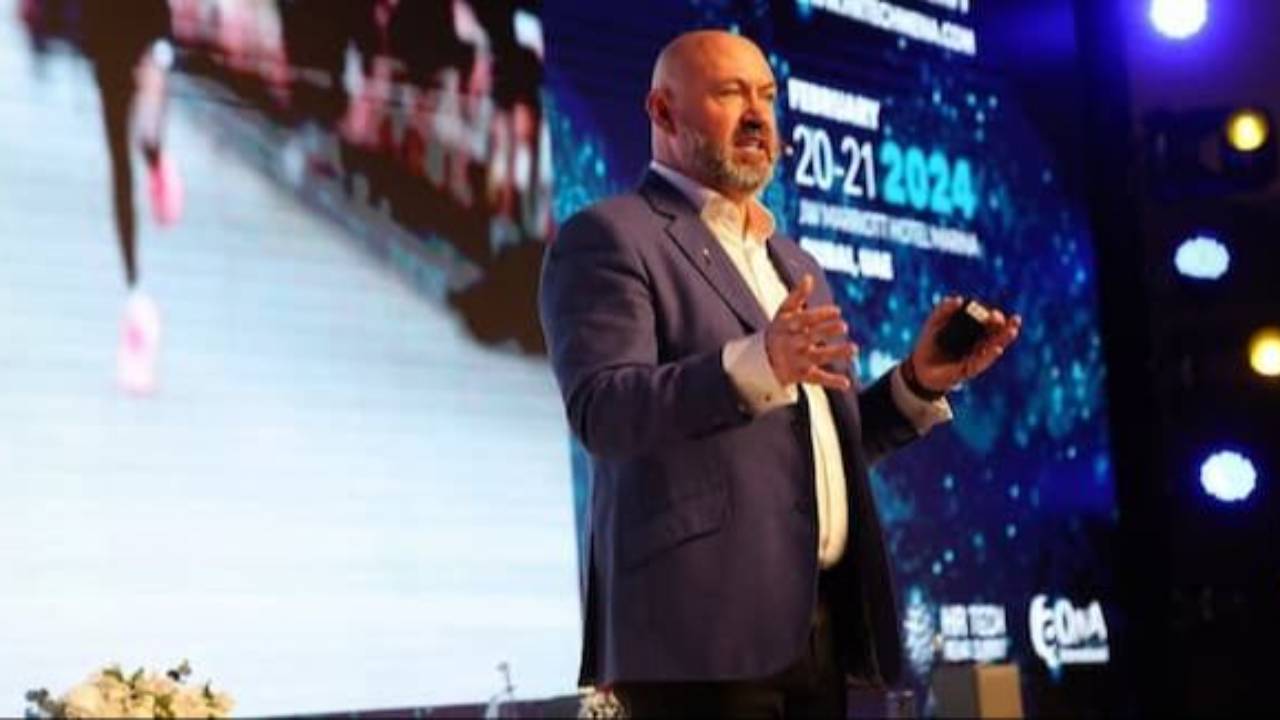 Self-leadership Motivational Keynote Speaker Andrew Bryant