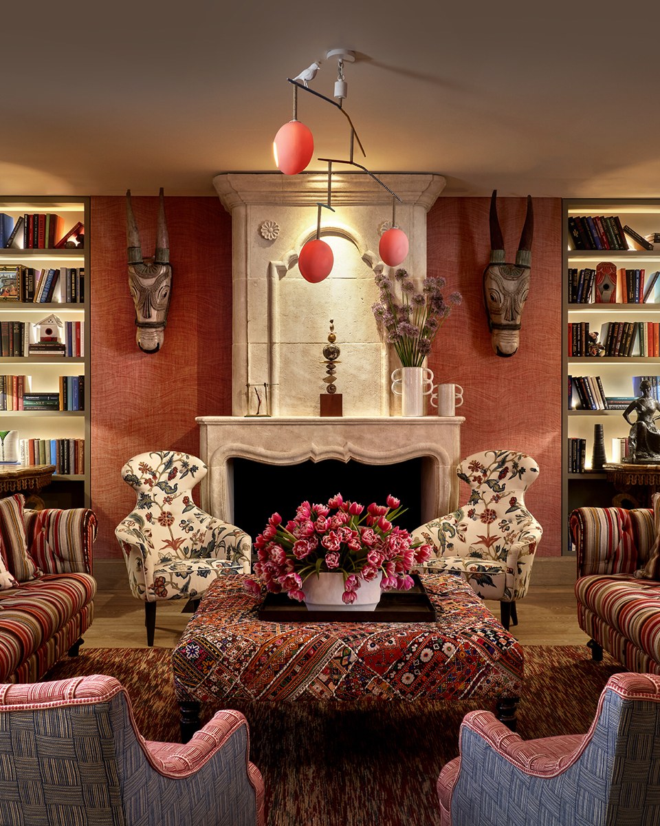 A Kit Kemp drawing room in Tribeca
