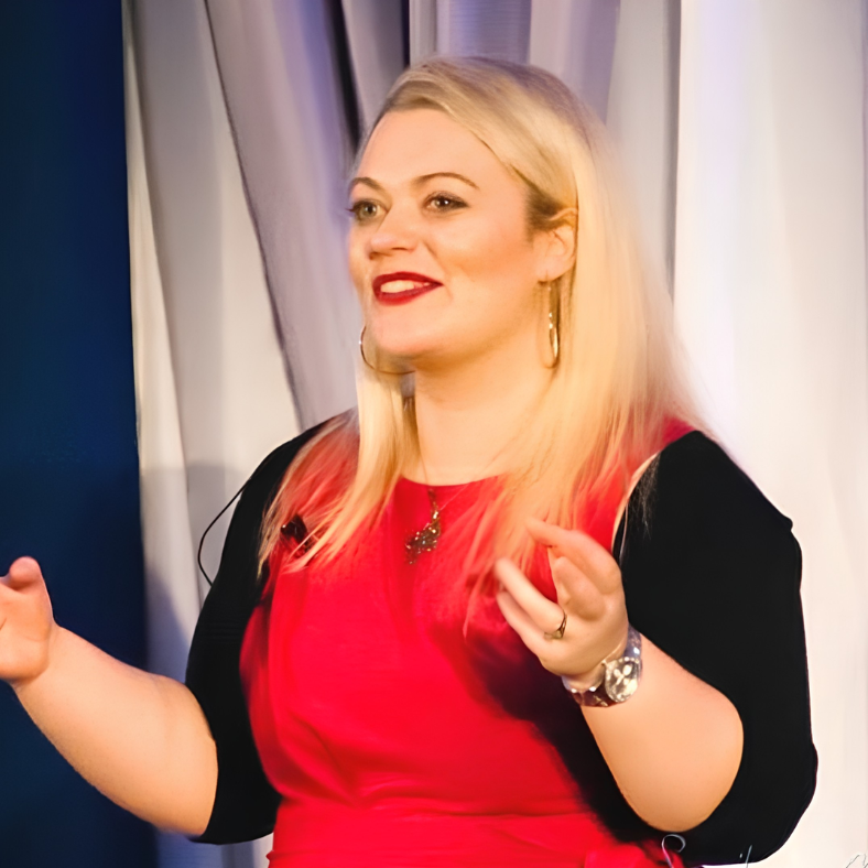 Natalee Tucker, female entrepreneur, featured in Create Evolve Overcome Magazine by The Female CEO