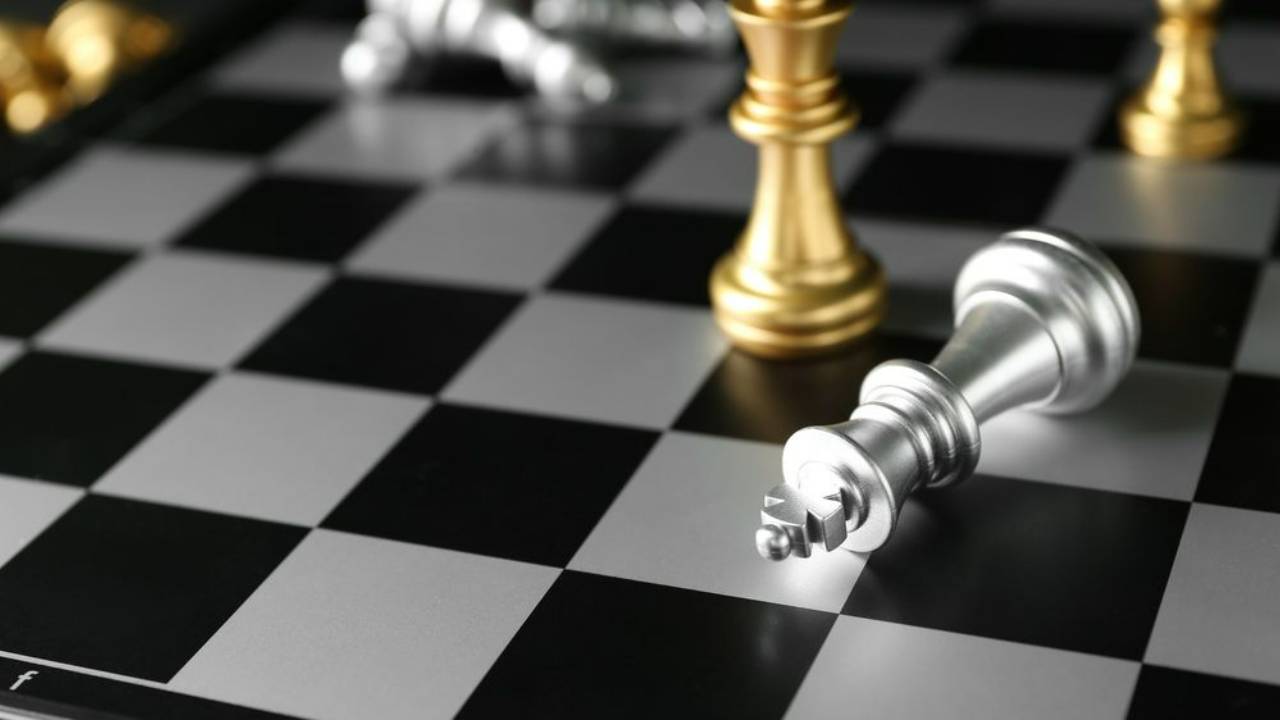 Chess Board Checkmate Fallen King Chess Piece