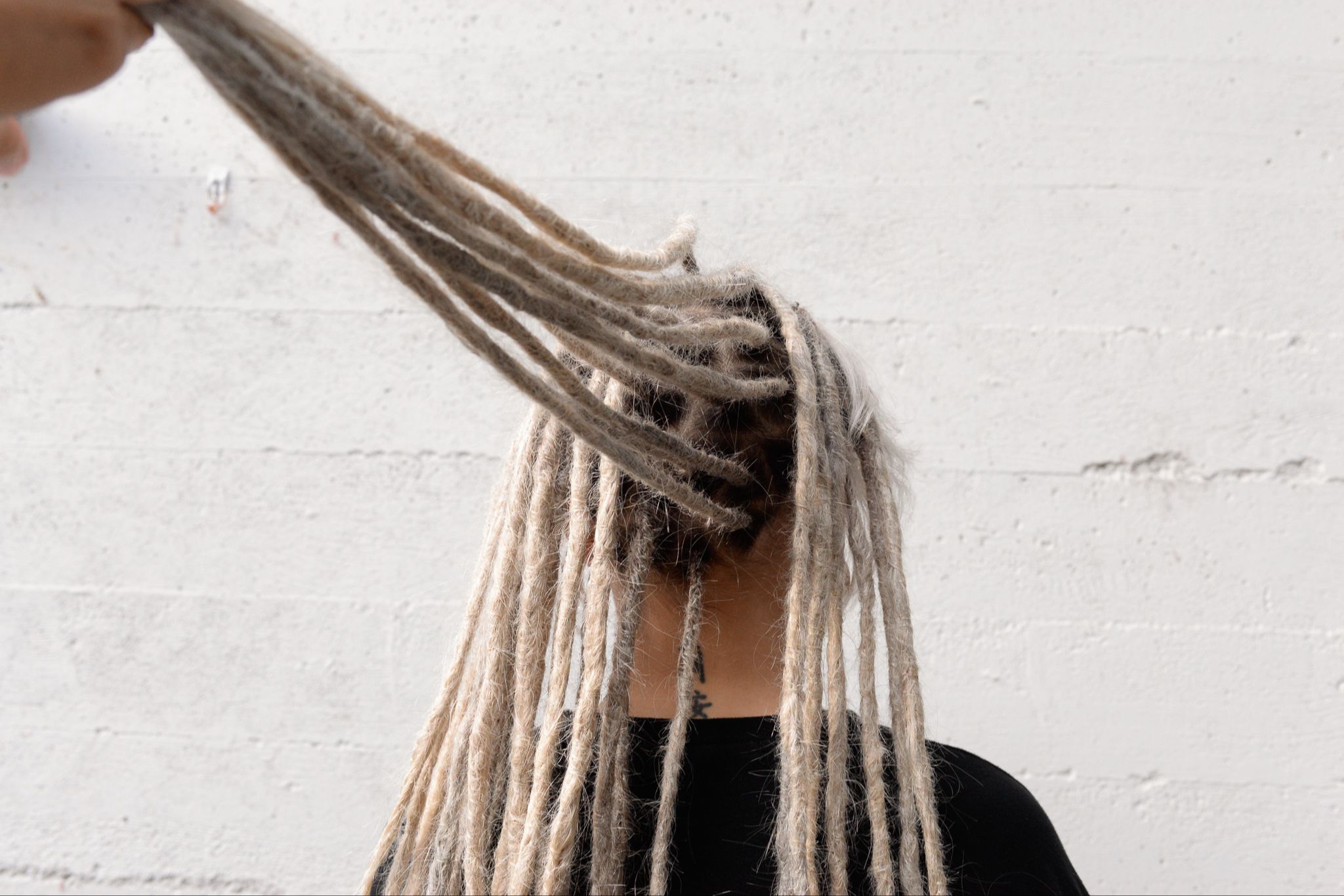 Den professionella dreadlocks frisör-utbildningen kurs i hur man gör dreads i Sverige