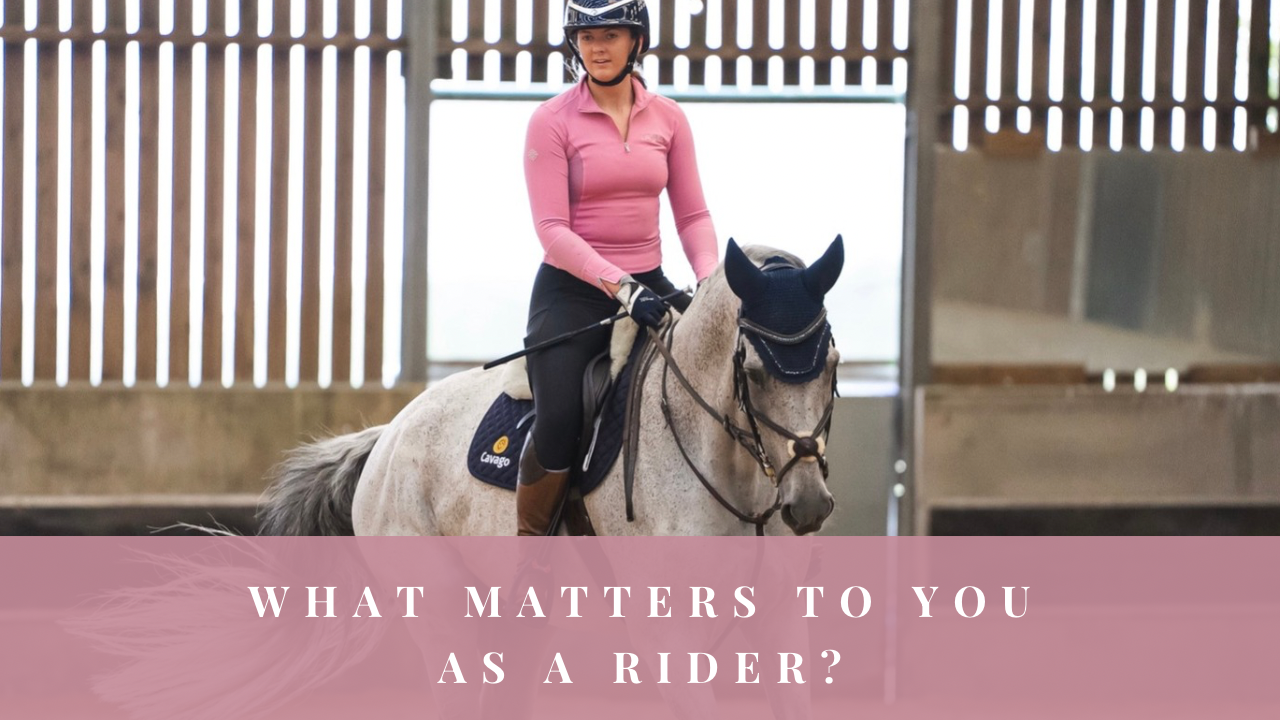 Rider on a grey horse with the question ‘What matters to you as a rider?’