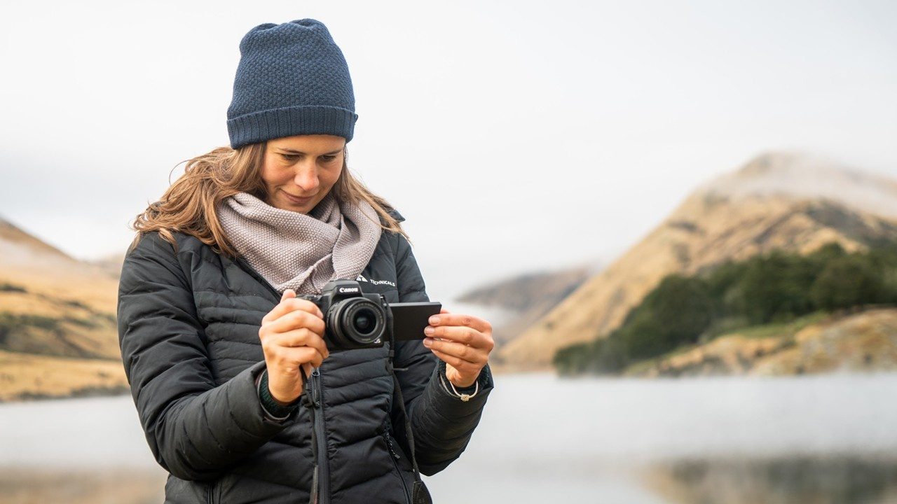 How to shoot a documentary scene with one camera using the 5-shot rule