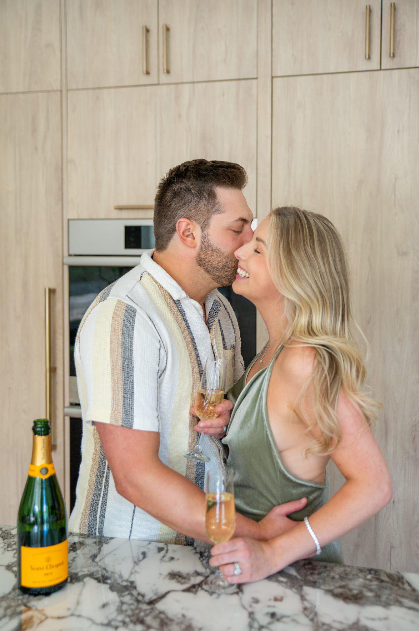 engagement-kitchen-cheekkiss-champagne-2