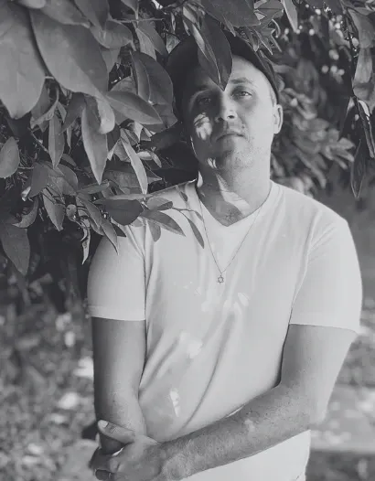 Avi Sherbill, sound healing teacher