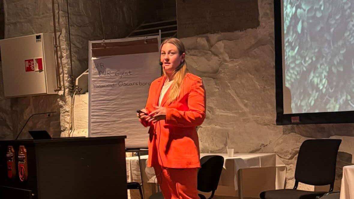 Speaking or workshop image of Julianne