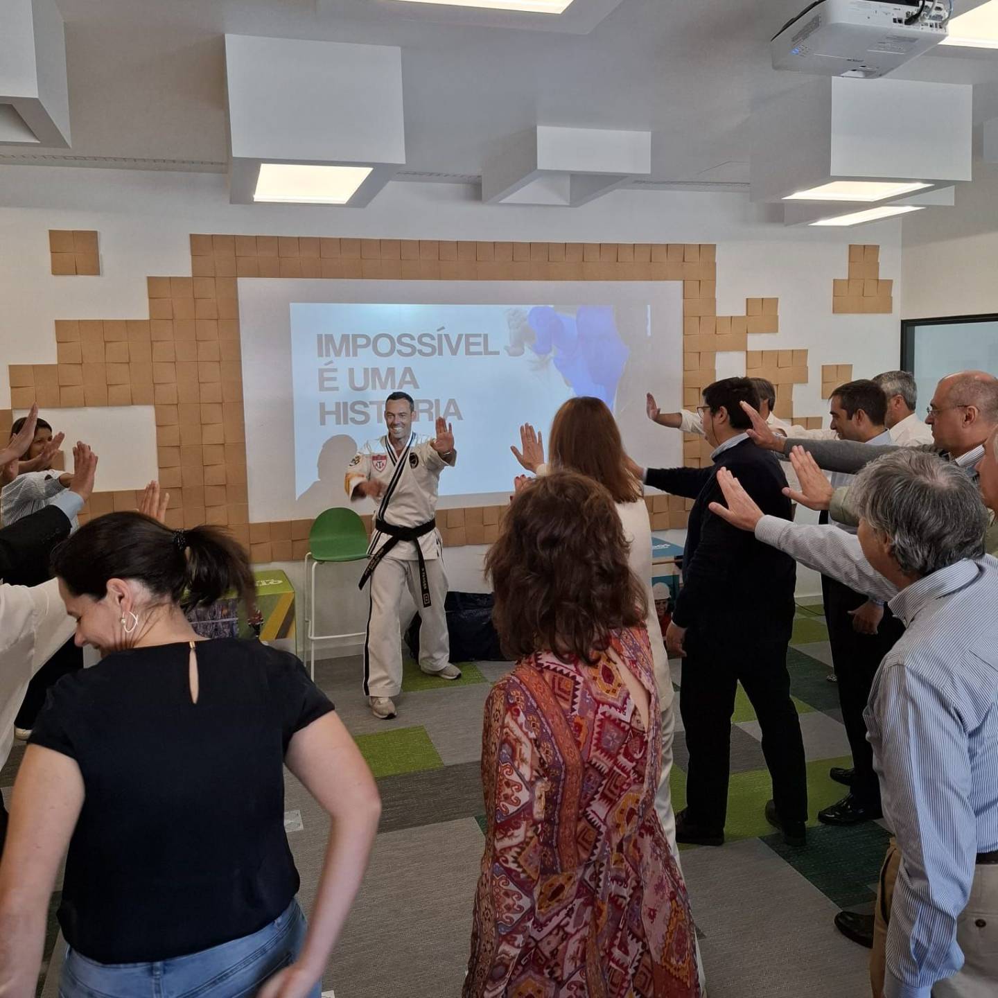 Executive Academy for Corporate Happiness