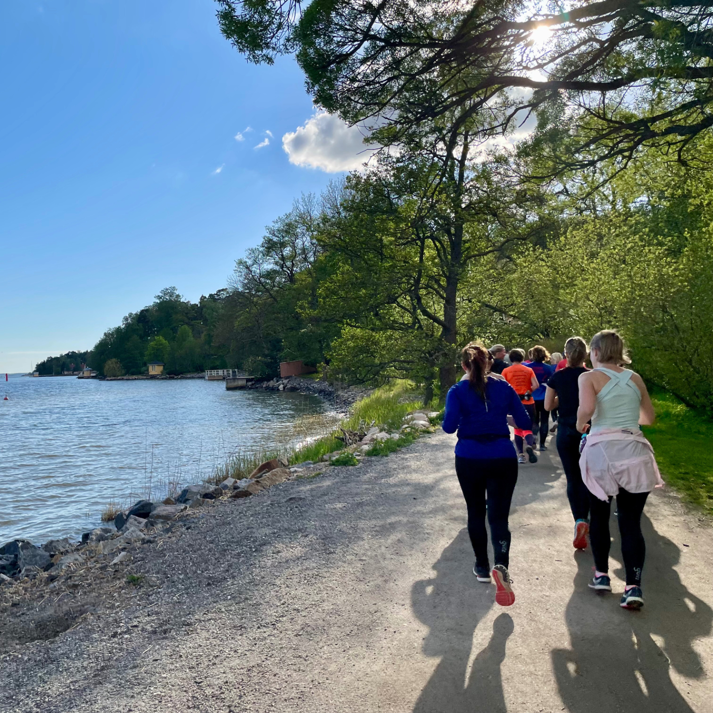 Treeniohjelma valmentaa sinut 5 km juoksijaksi