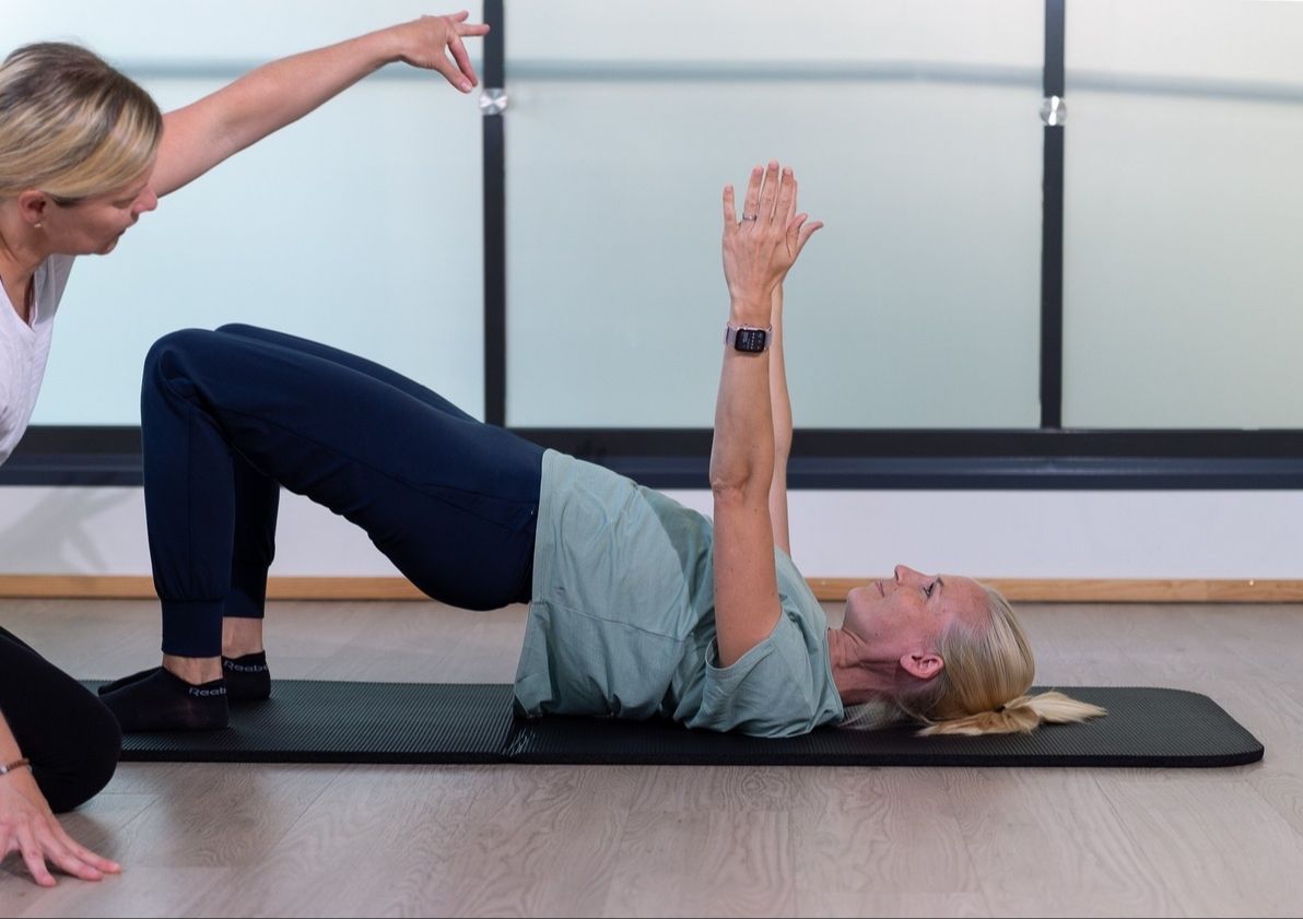 Juoksijan pilates harjoitus glute bridge core activation runners